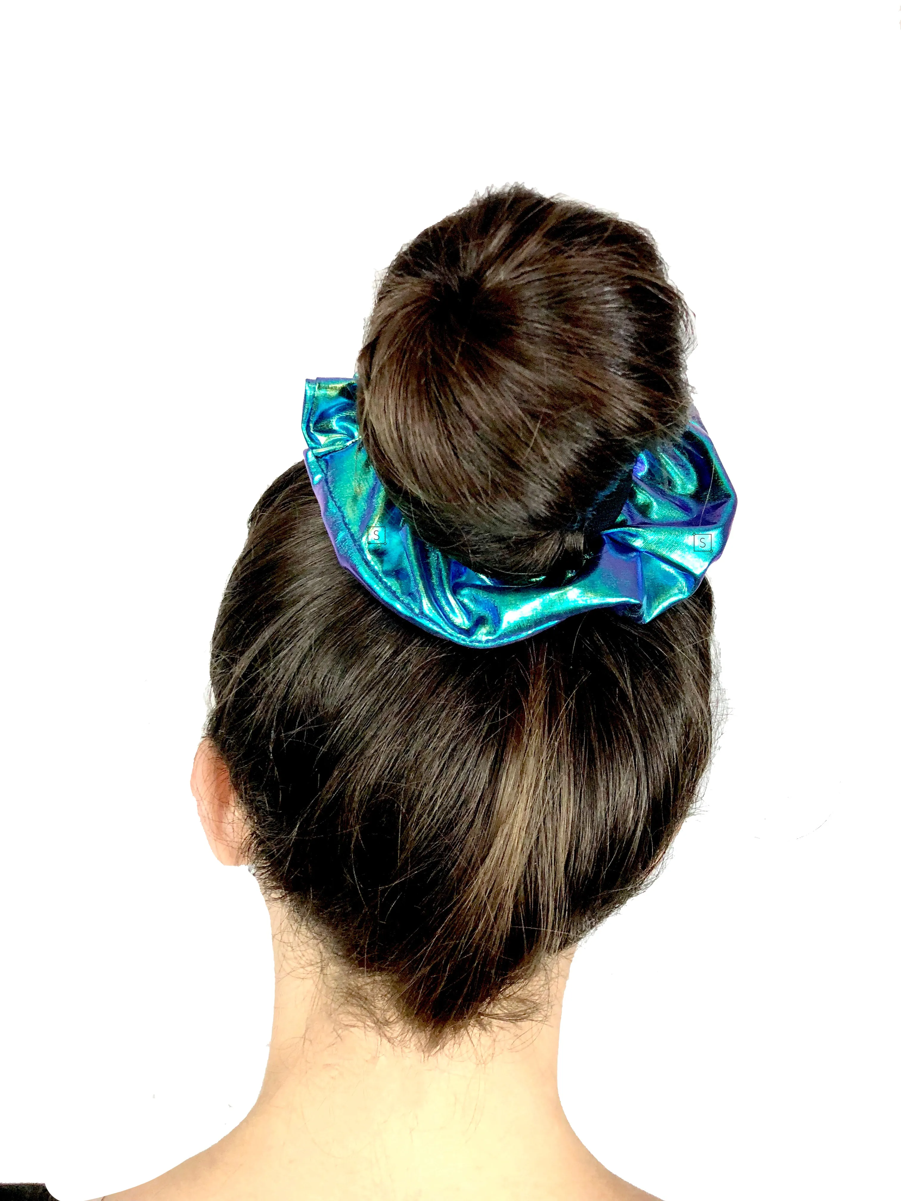 Akila Scrunchies