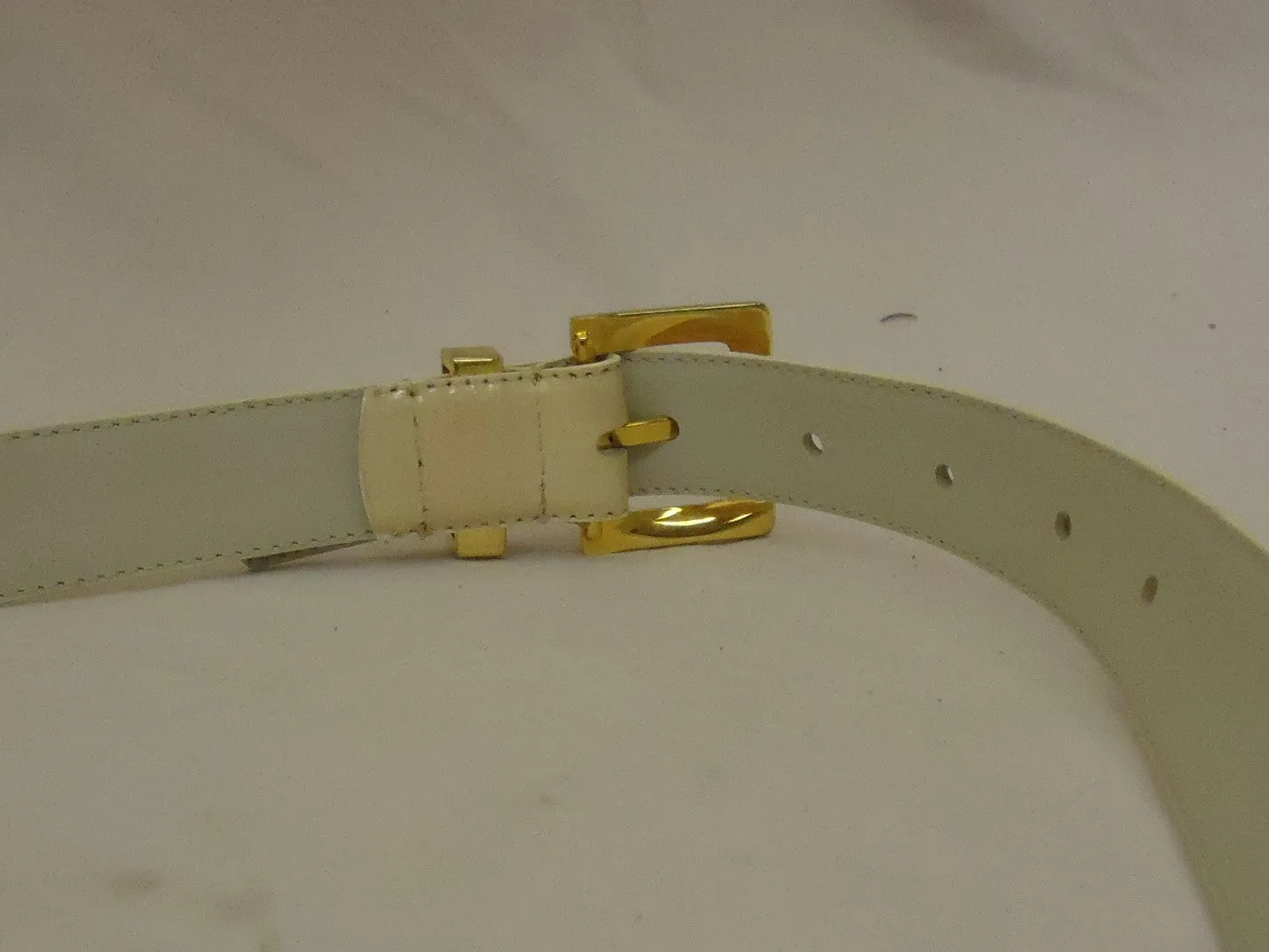 Belts West Belt 30in-34in Brass Buckle Leather Female Adult M/L Beiges -- Used