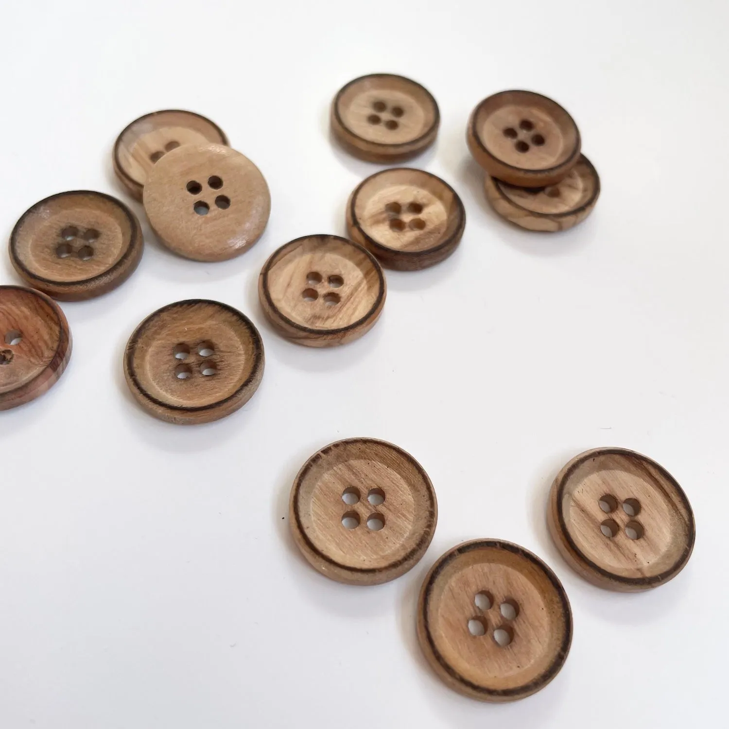 Burnt Rim Olivewood Button