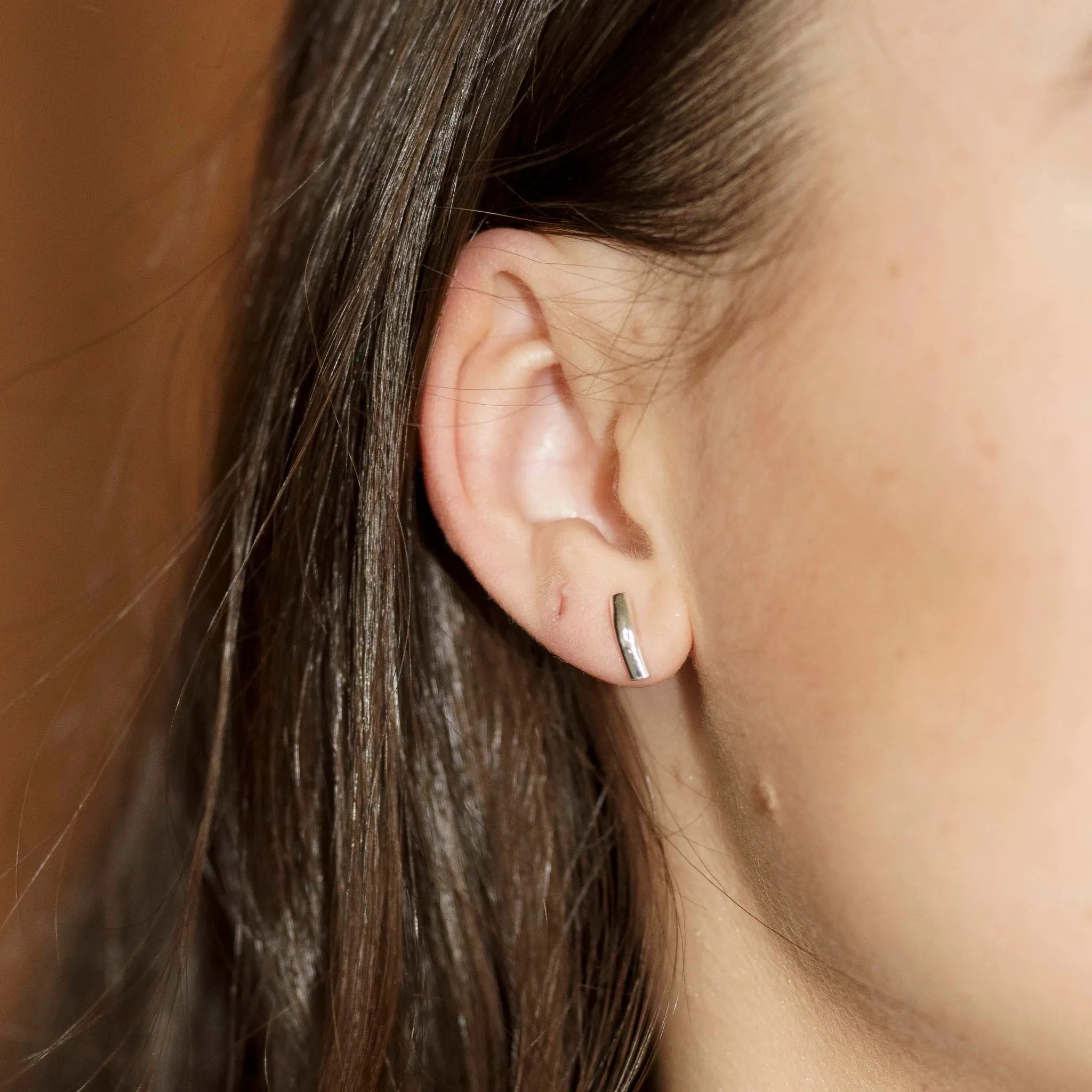 Curve Stud Earrings