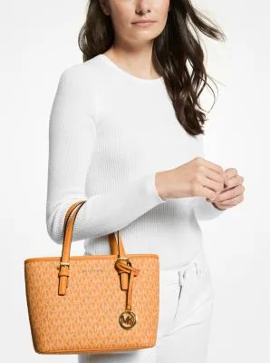 Jet Set Travel Extra-Small Saffiano Leather Top-Zip Tote Bag | 56031