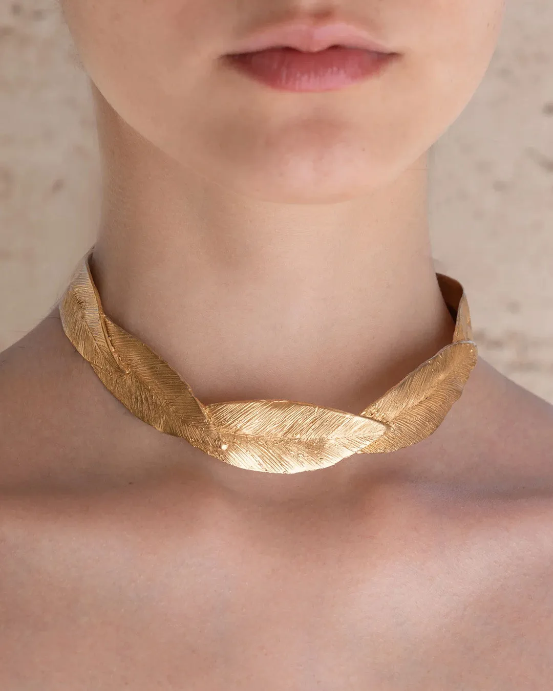 Leaves collar