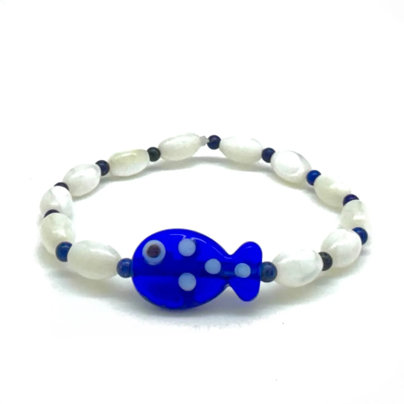 MOTHER OF PEARL & GLASS FISH BRACELET