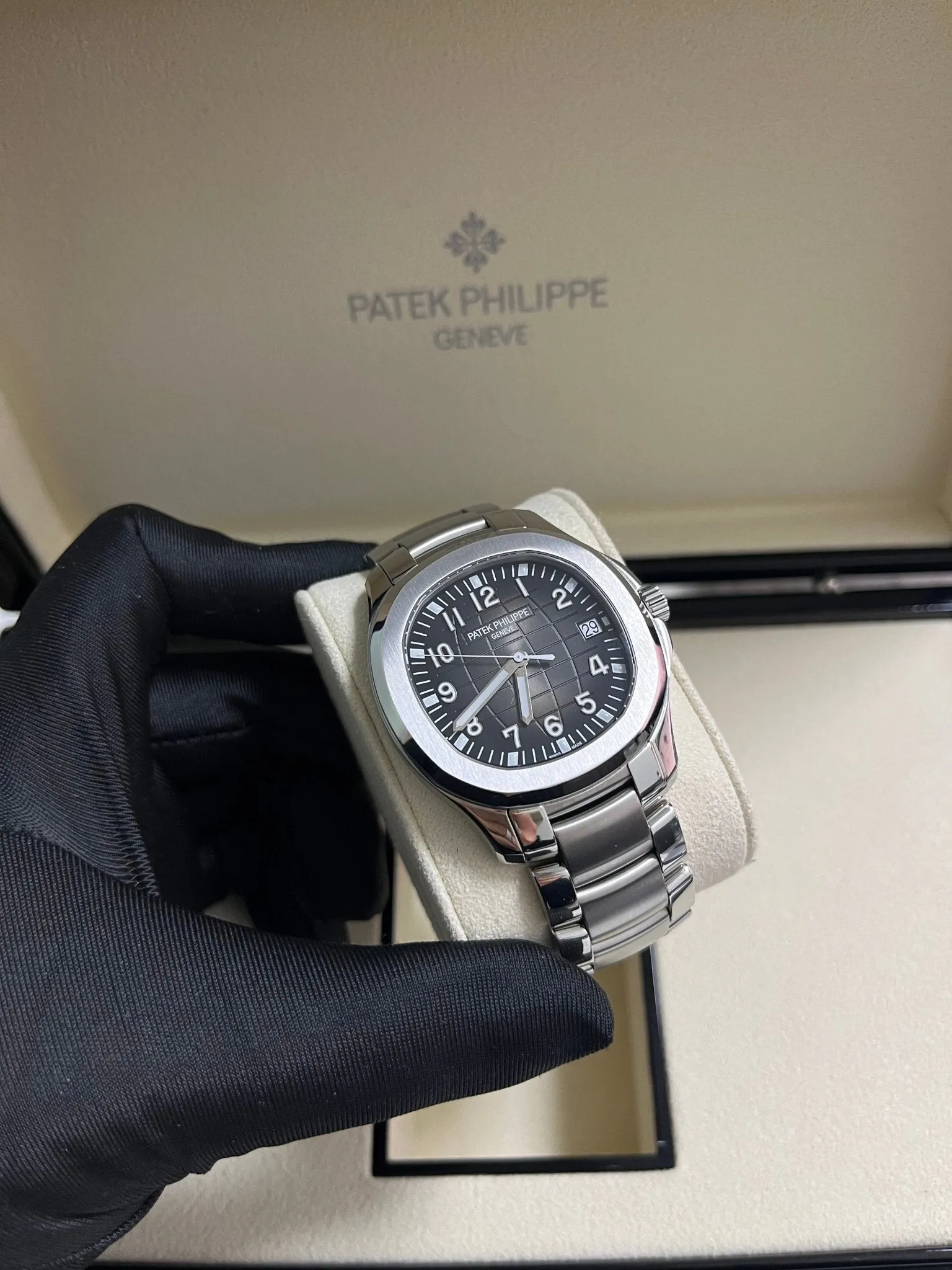 Patek Philippe Aquanaut Black Dial 5167/1A-001