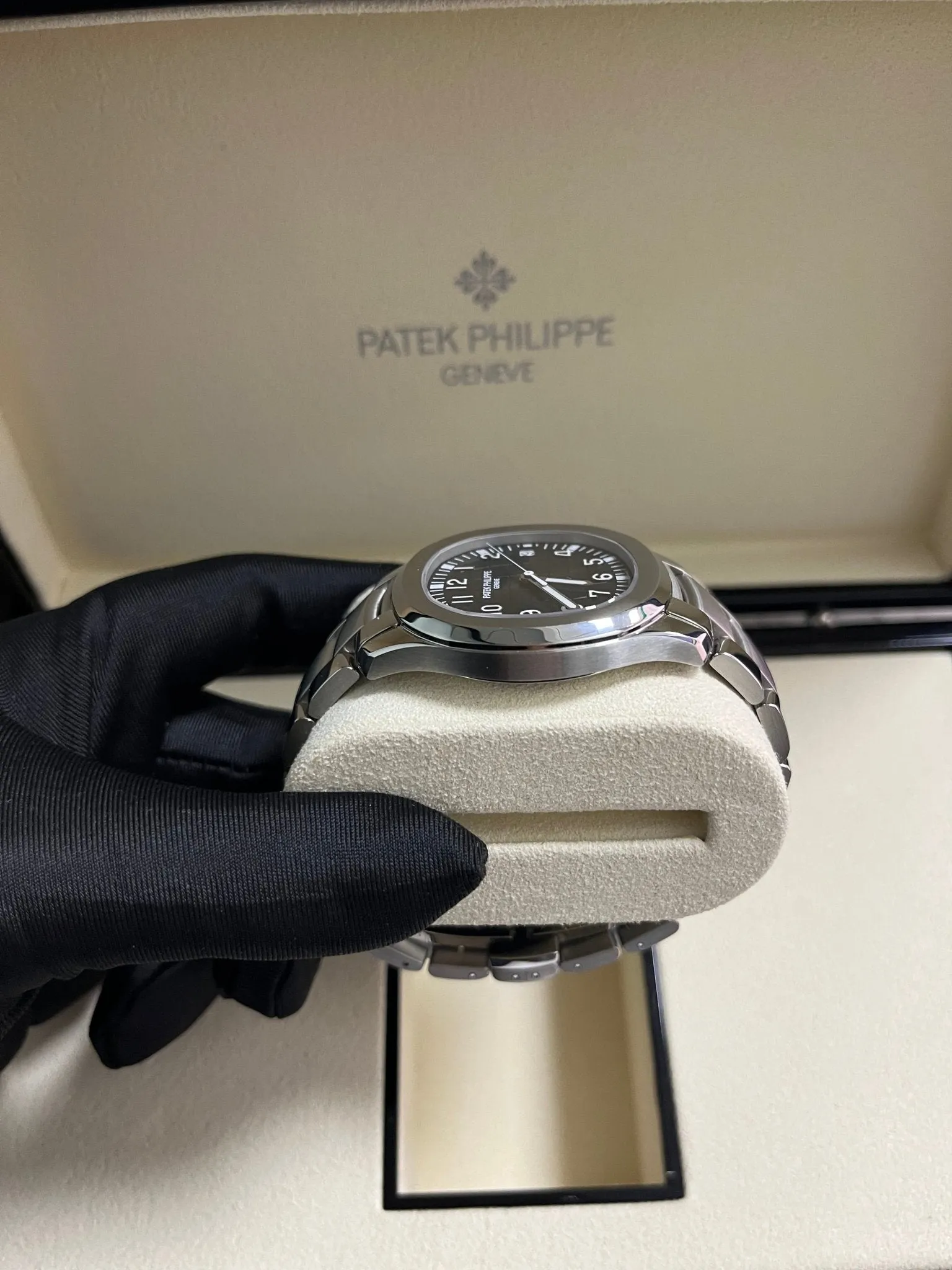 Patek Philippe Aquanaut Black Dial 5167/1A-001