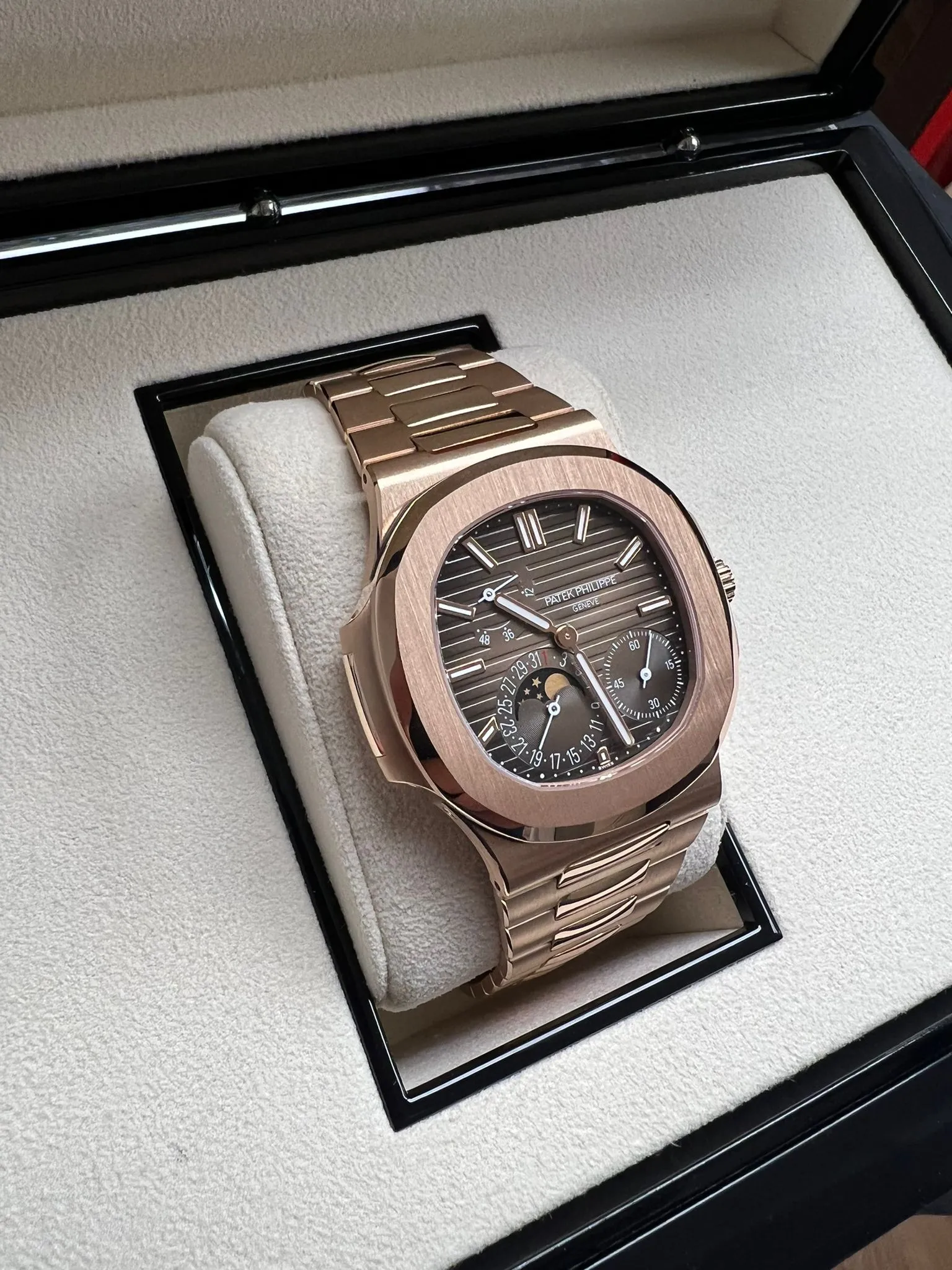 Patek Philippe Nautilus Moon Phase Rose Gold 40mm Black Dial 5712/1R NEW 2022