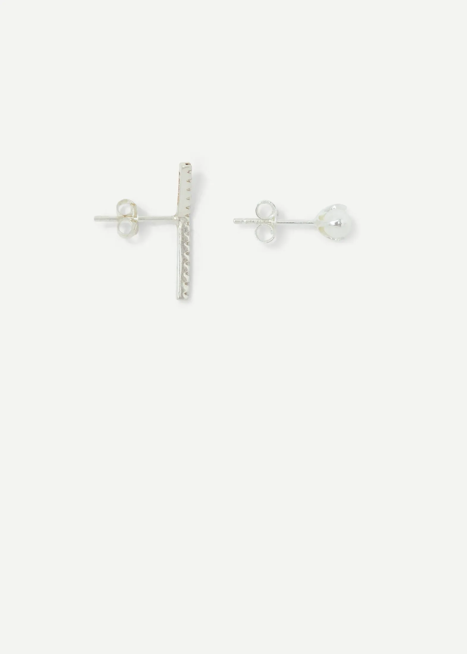 Slized Stud Earring Mini