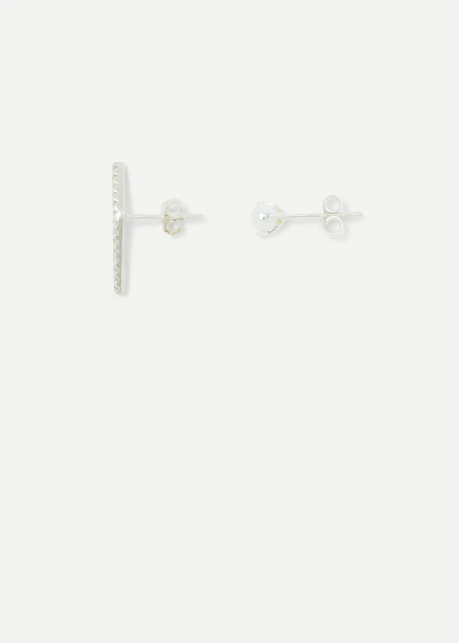 Slized Stud Earring Mini