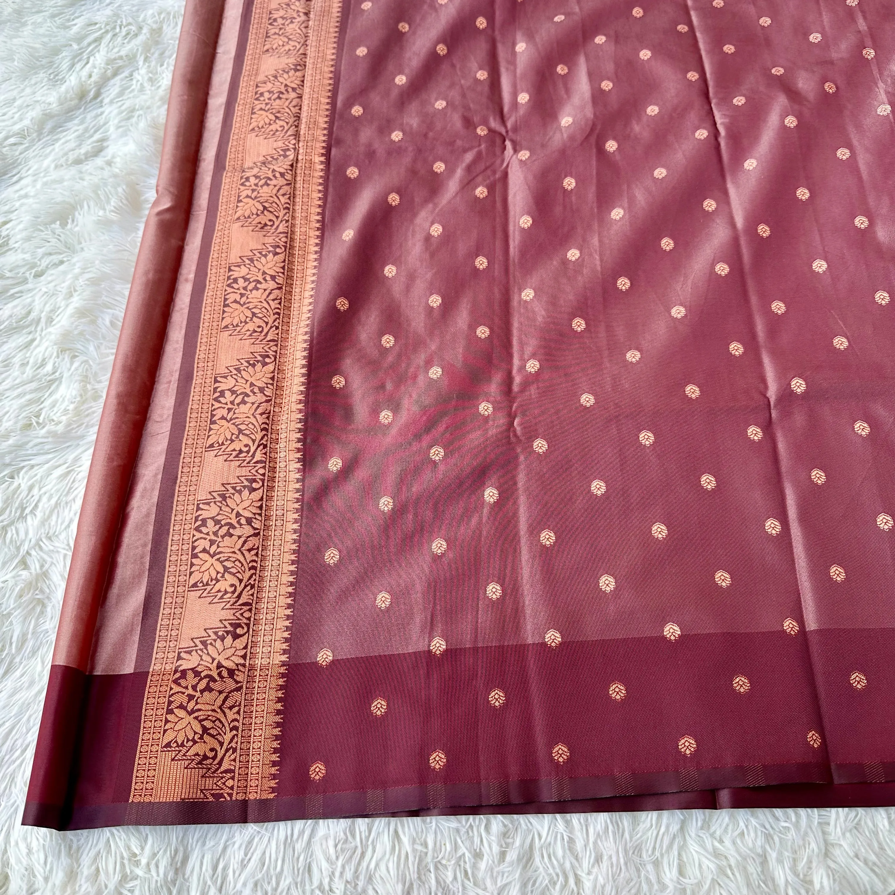 The Richness Chestnut Brown Copper Sari Saree With The Rich Copper Zari border