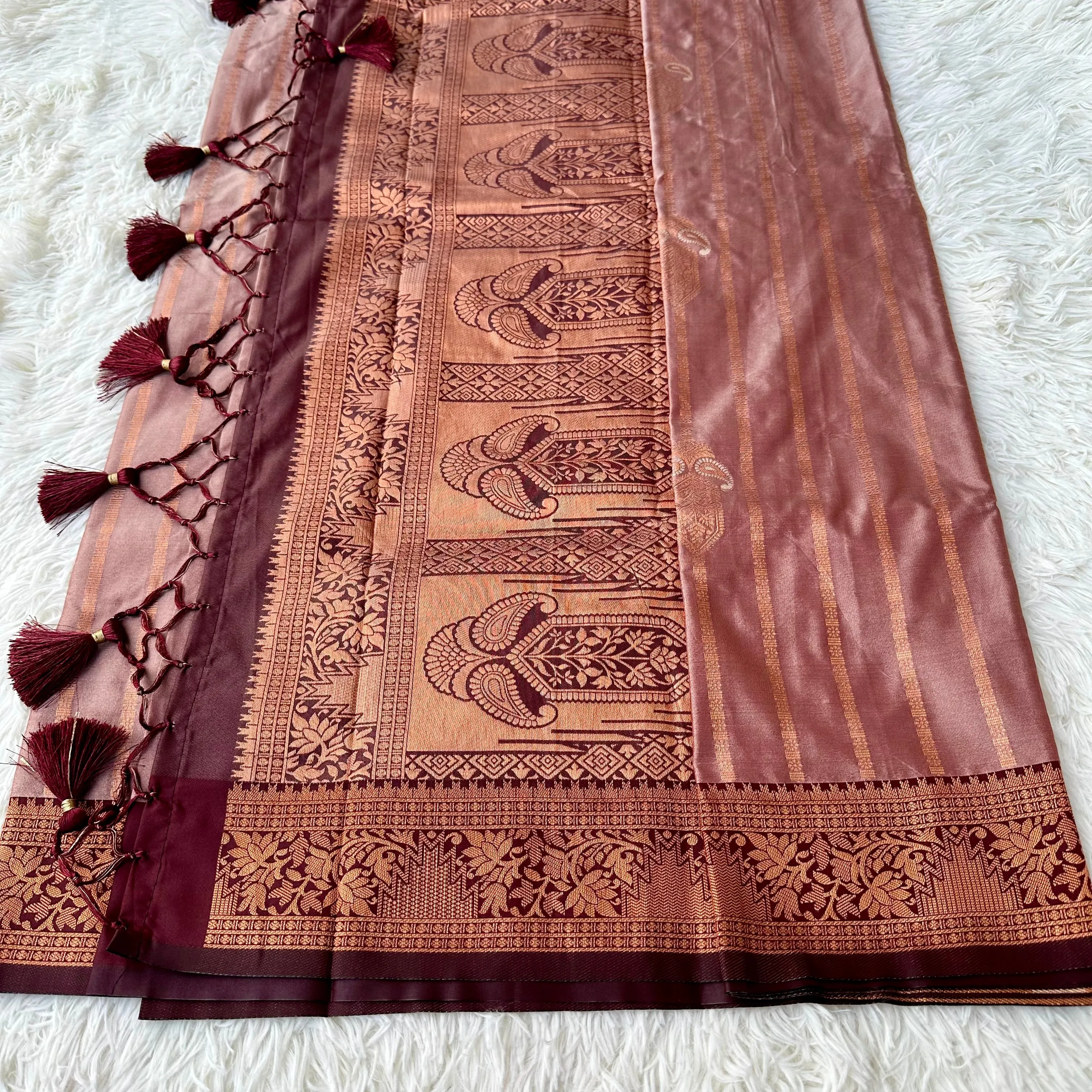 The Richness Chestnut Brown Copper Sari Saree With The Rich Copper Zari border