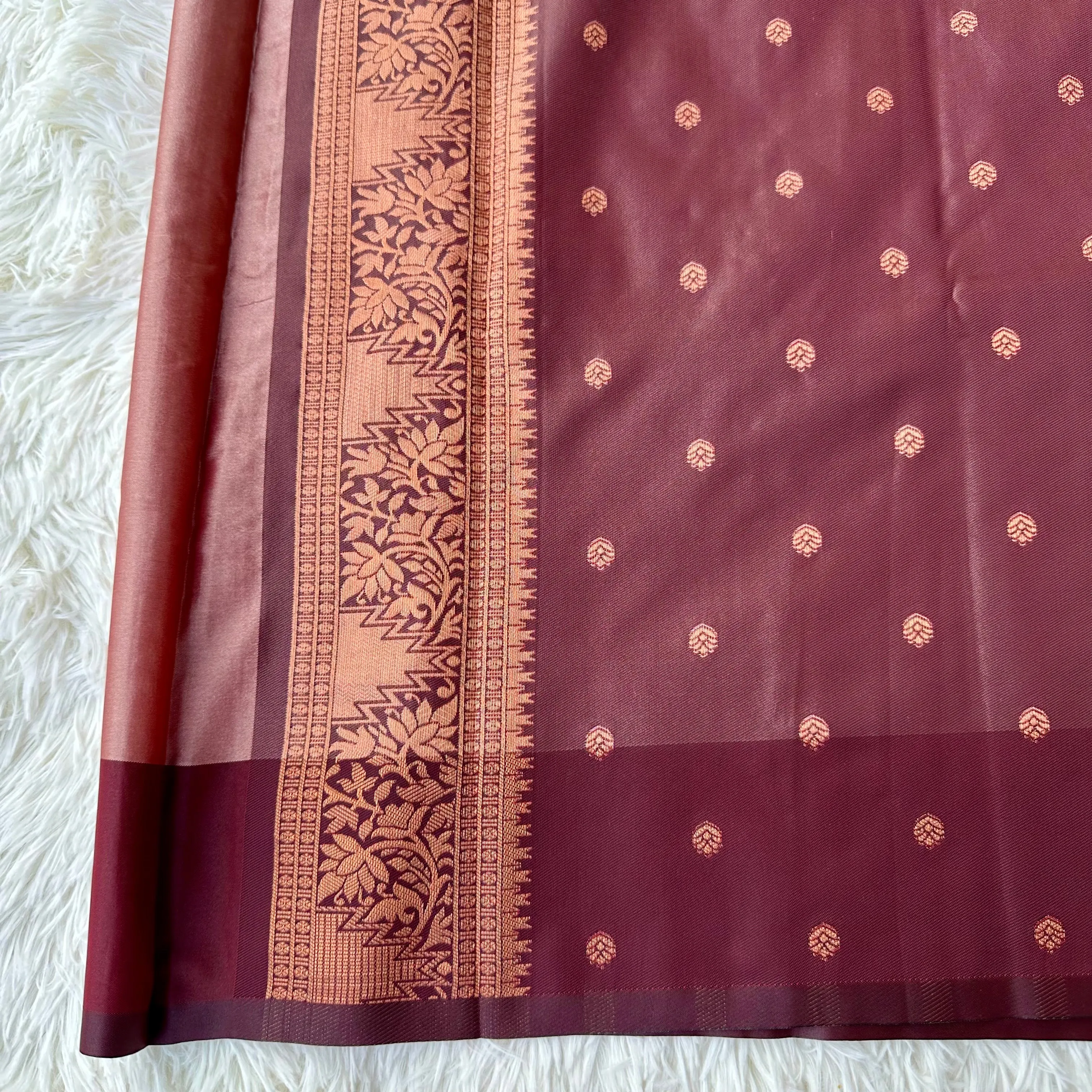 The Richness Chestnut Brown Copper Sari Saree With The Rich Copper Zari border