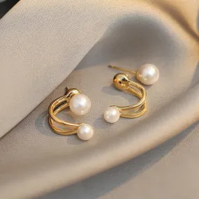 Two Pieces Gold Earrings with White Pearls